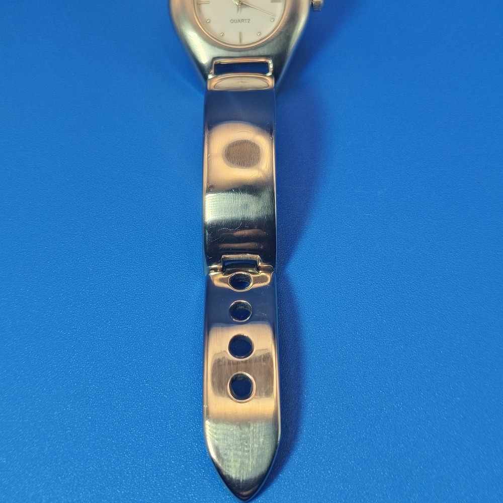 Vintage 1990 GUCCI Bangel Swiss Made Women's Quartz Luxury Watch SS Strap Resto - Picture 10 of 13